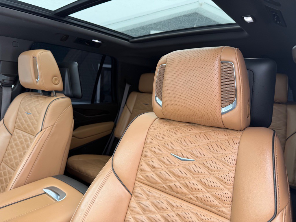 2021 Cadillac Escalade Image 14