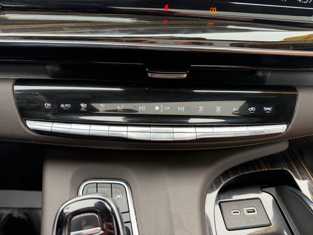 2021 Cadillac Escalade Image 30