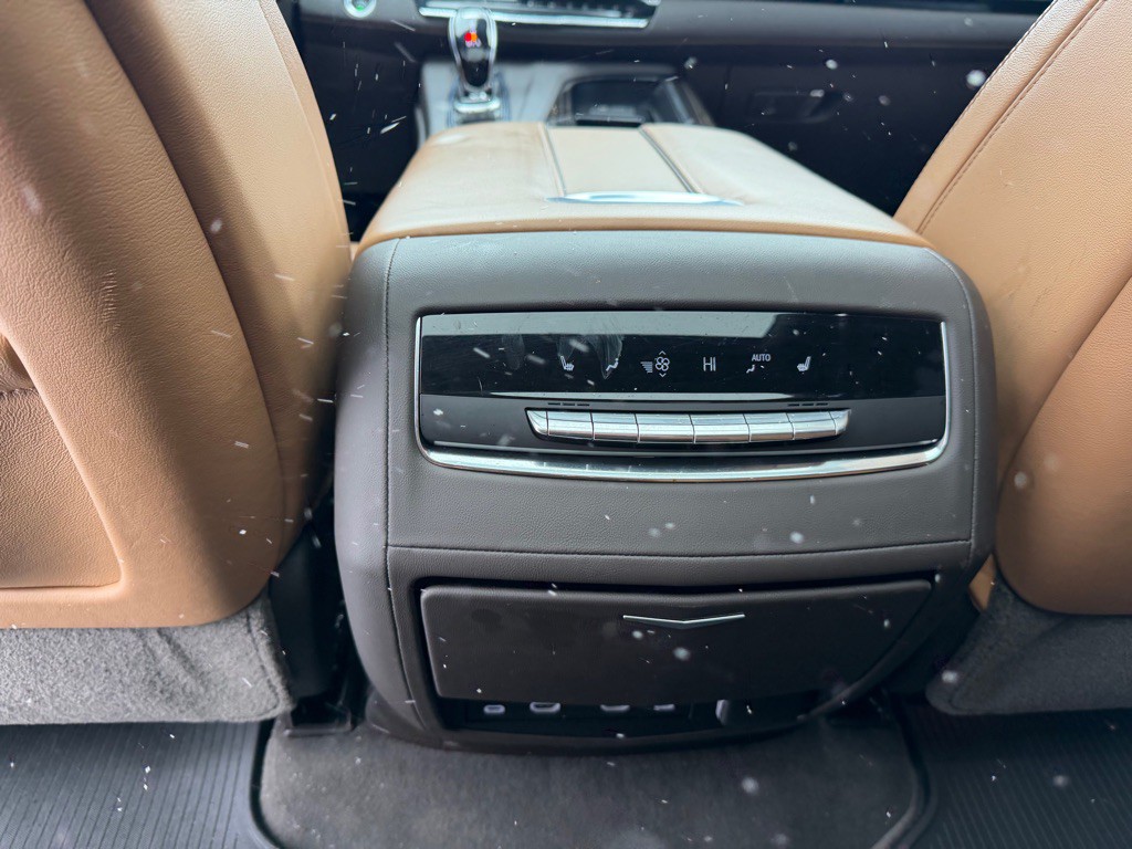 2021 Cadillac Escalade Image 42