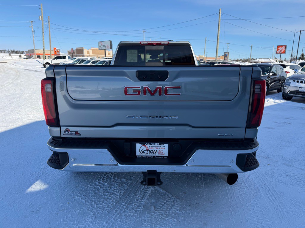 2024 GMC Sierra Image 4