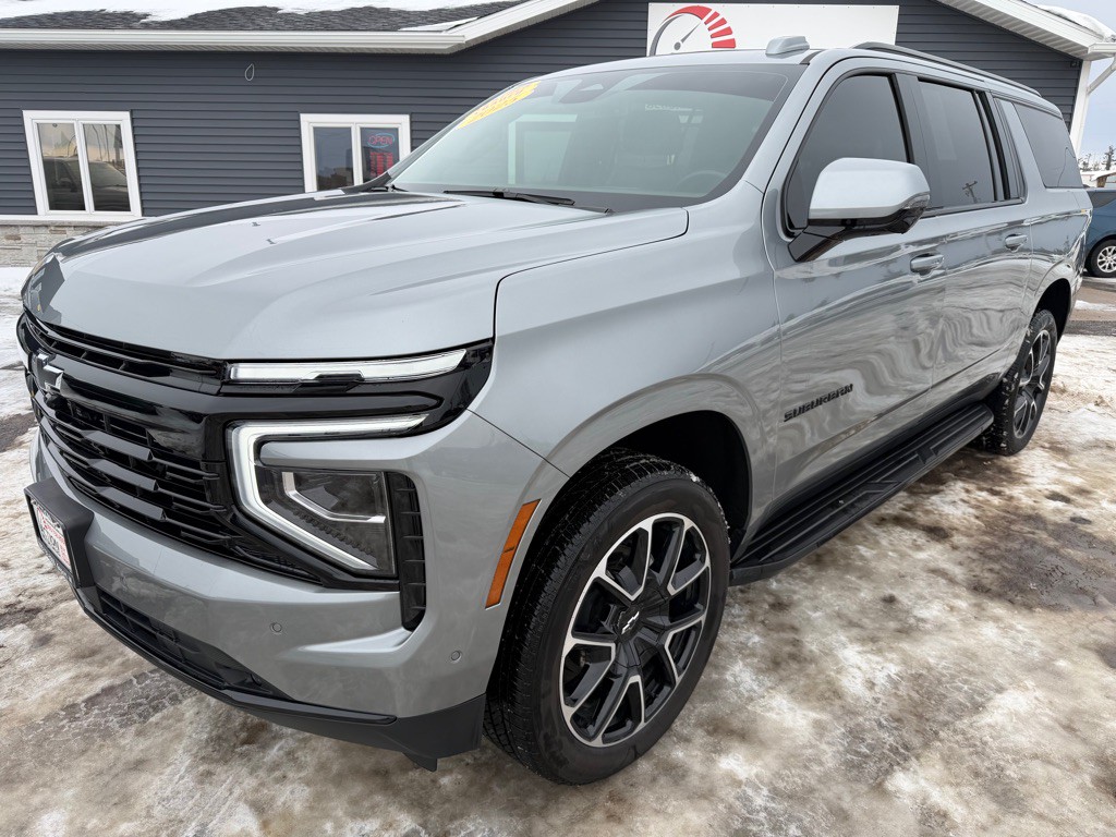 2025 Chevrolet Suburban Image 1