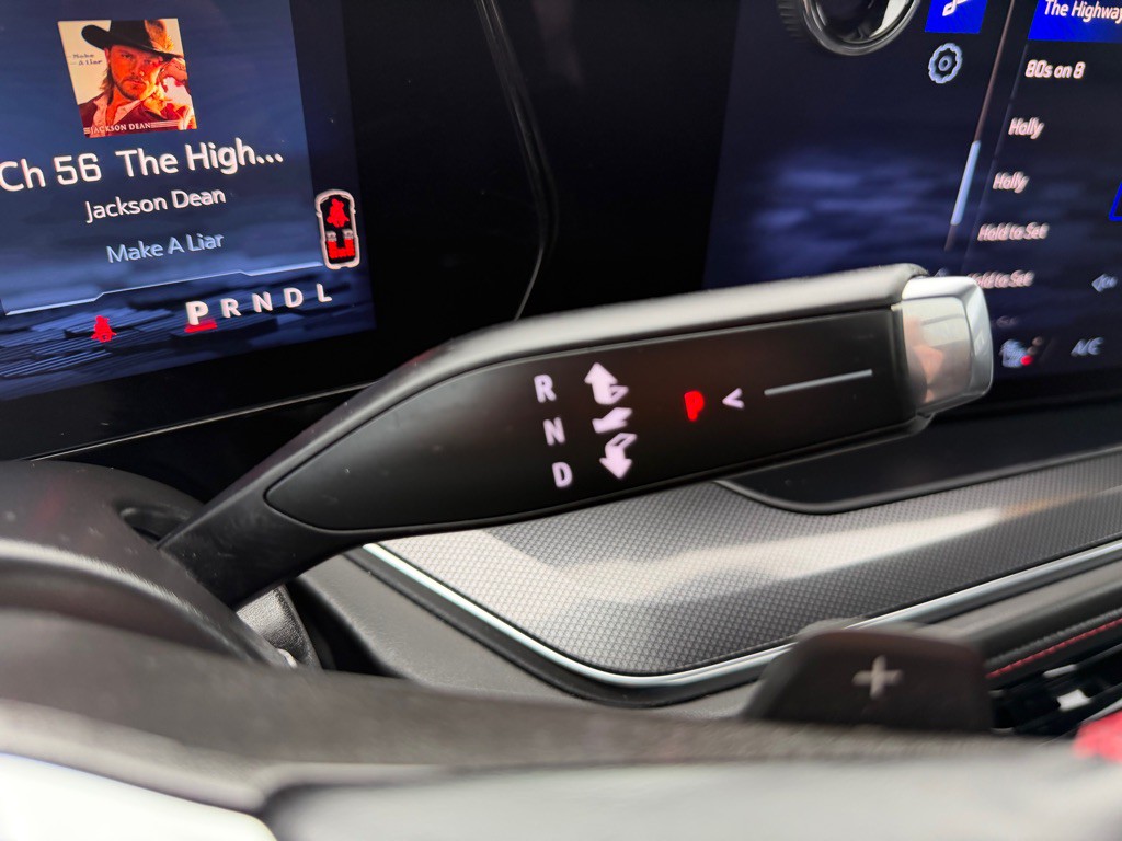 2025 Chevrolet Suburban Image 22