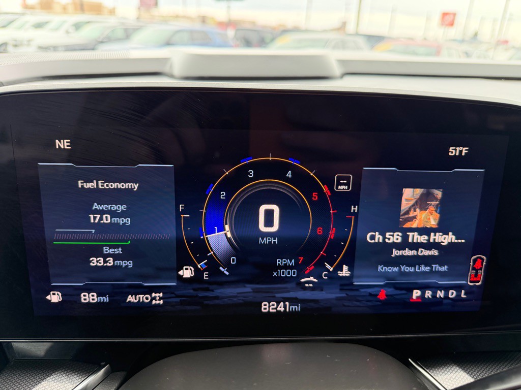 2025 Chevrolet Suburban Image 24