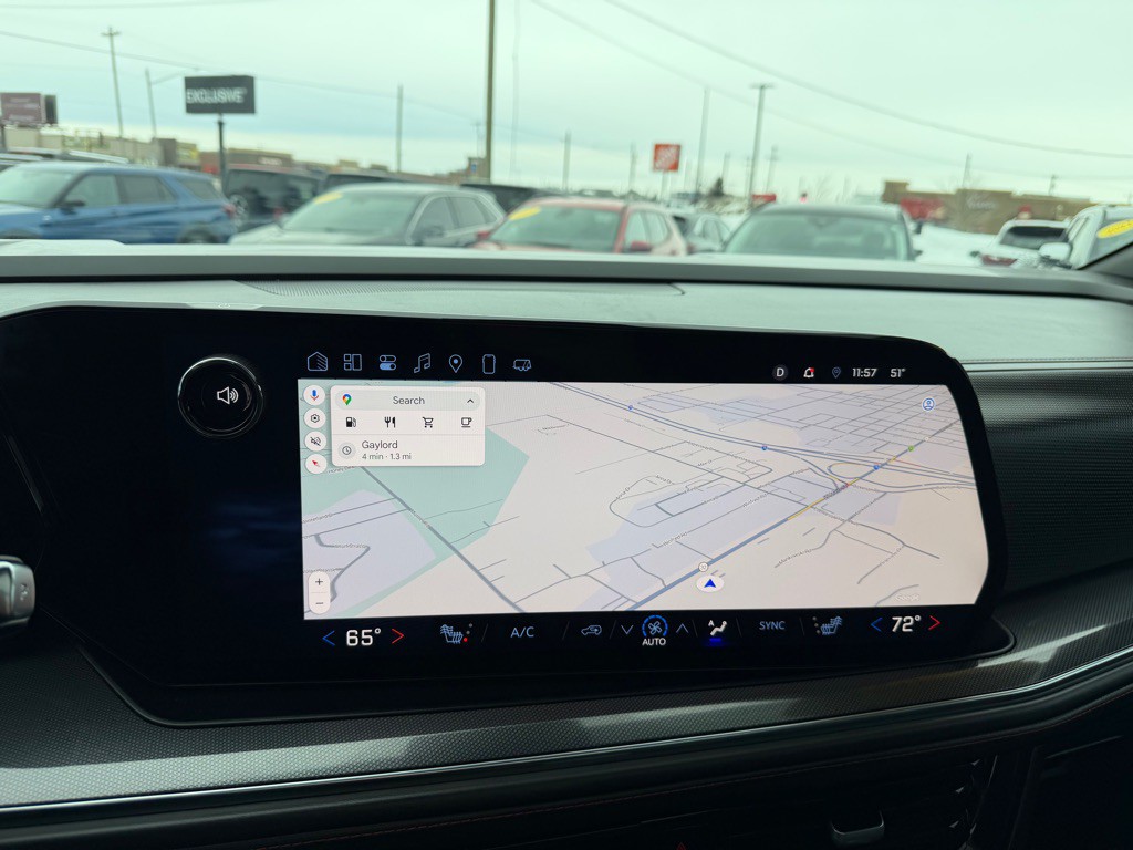 2025 Chevrolet Suburban Image 25