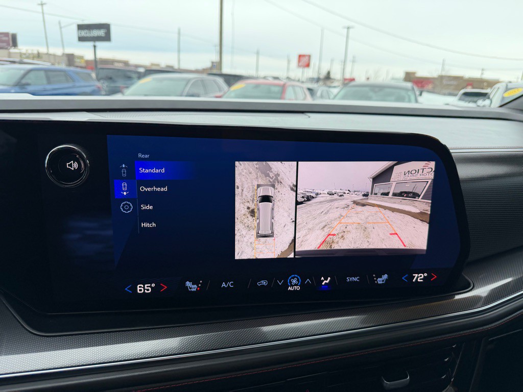 2025 Chevrolet Suburban Image 26