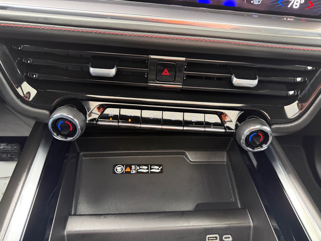 2025 Chevrolet Suburban Image 28