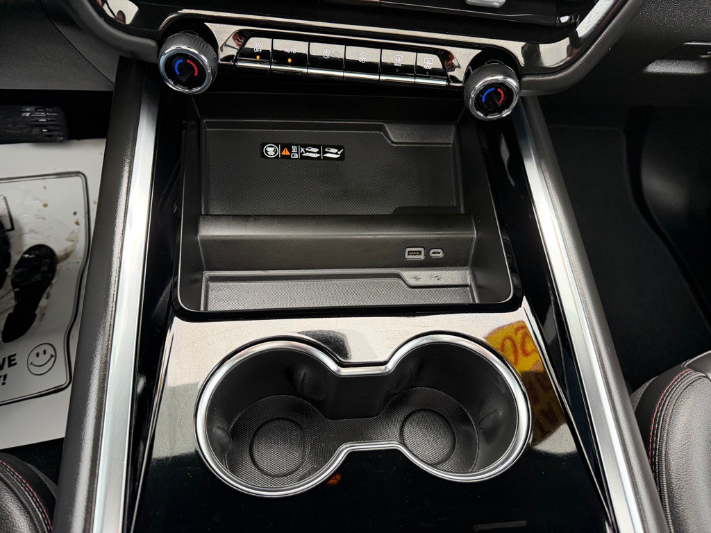 2025 Chevrolet Suburban Image 29