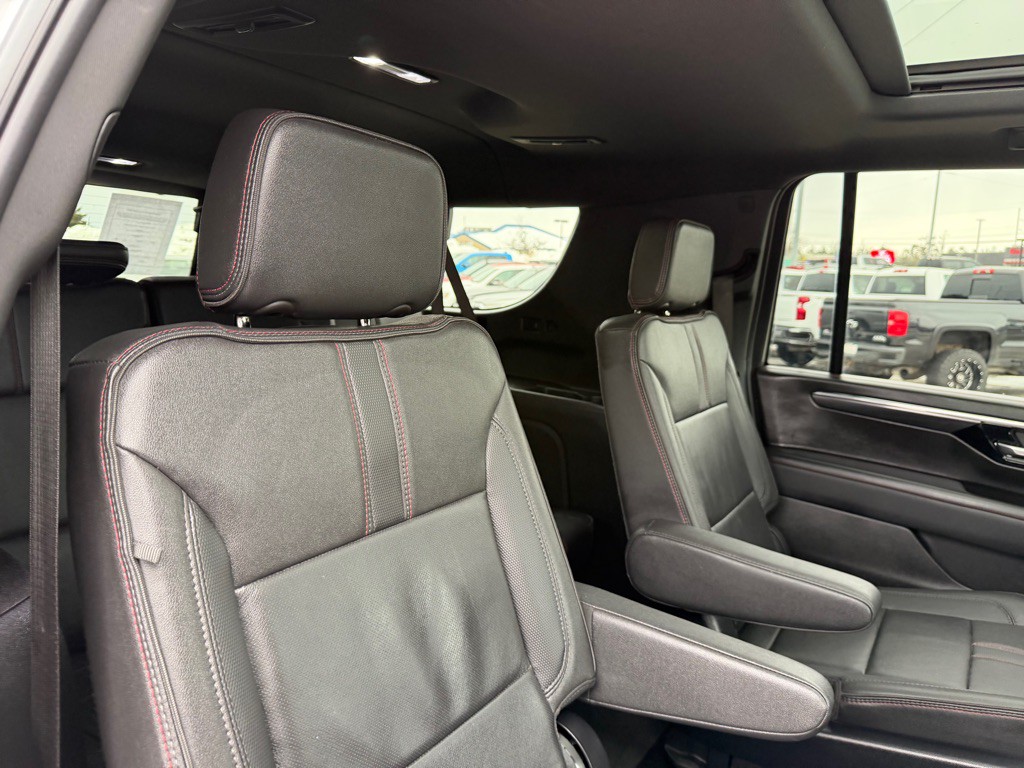 2025 Chevrolet Suburban Image 51