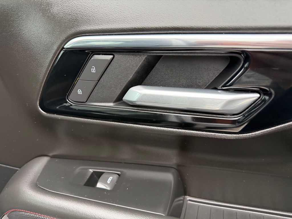 2025 Chevrolet Suburban Image 56