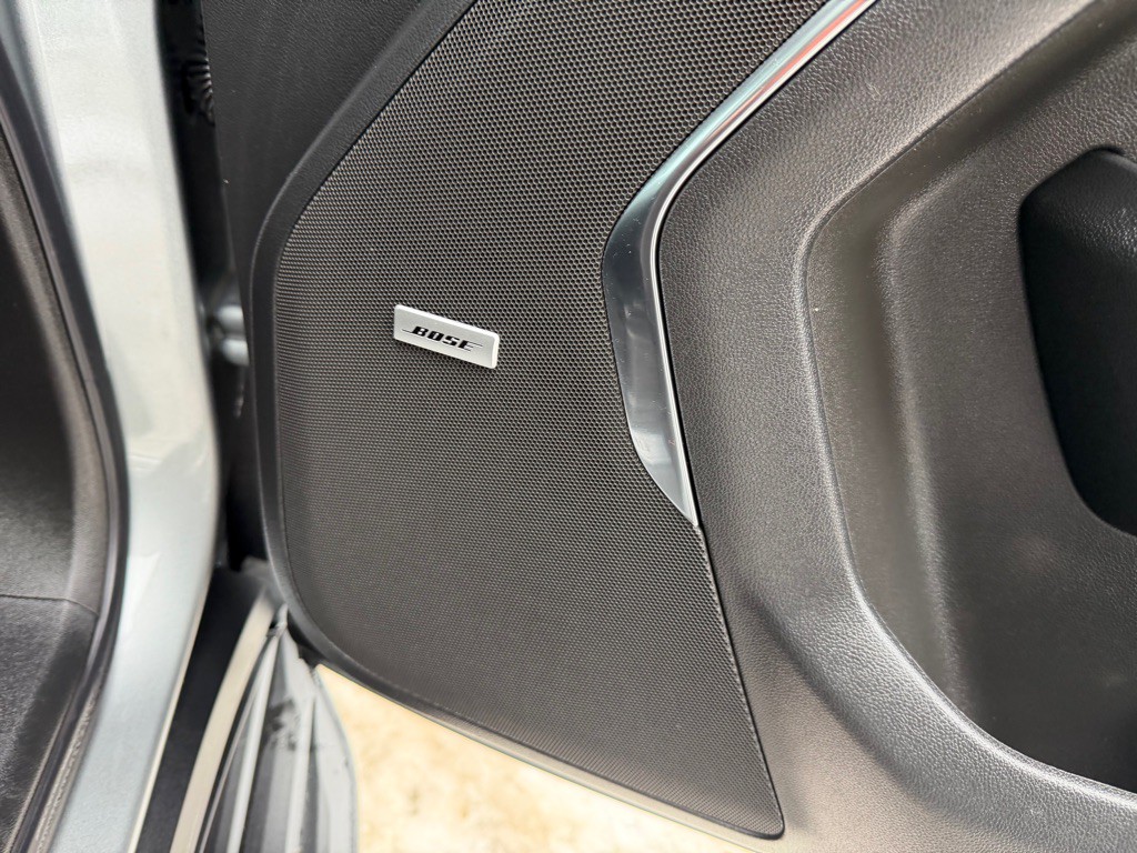 2025 Chevrolet Suburban Image 63