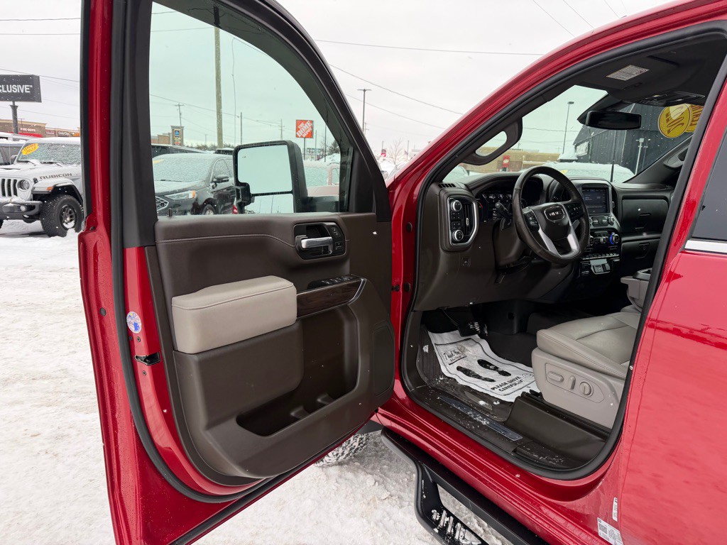 2022 GMC Sierra Image 12