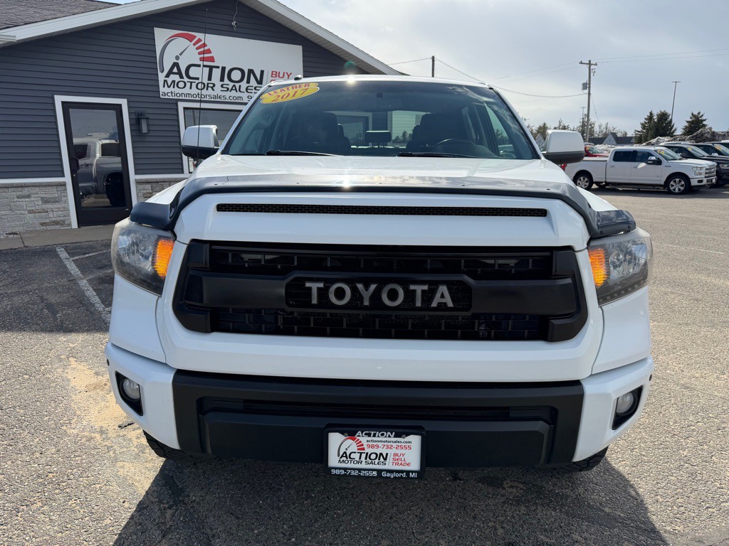 2017 Toyota Tundra Image 8
