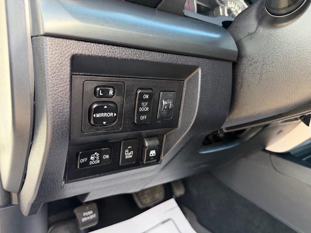 2017 Toyota Tundra Image 19