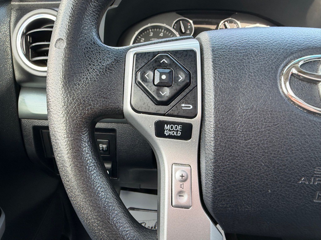 2017 Toyota Tundra Image 21