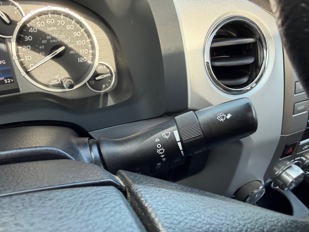 2017 Toyota Tundra Image 23