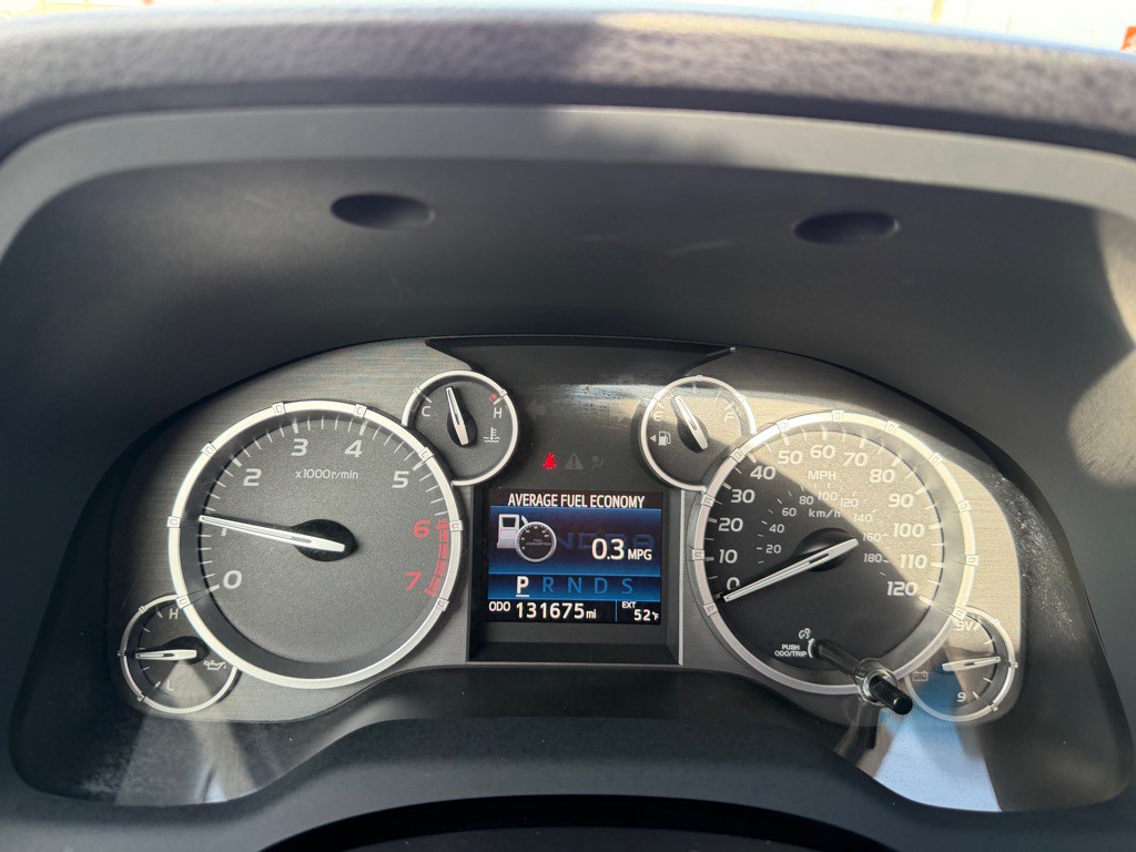 2017 Toyota Tundra Image 25