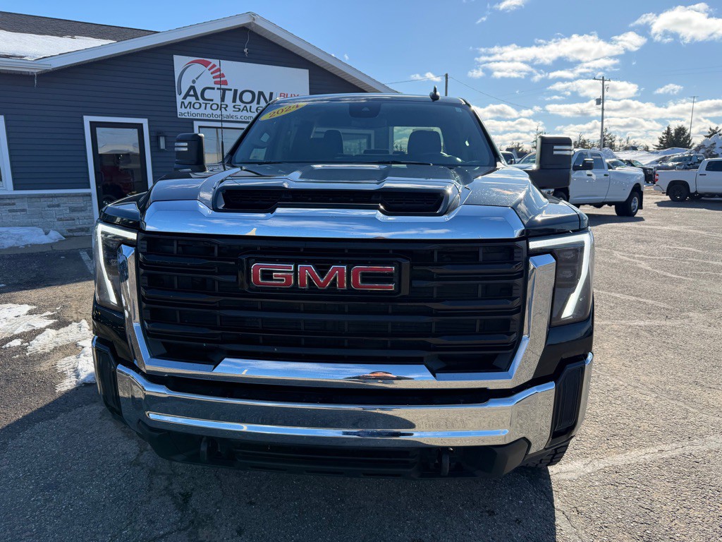 2024 GMC Sierra Image 8