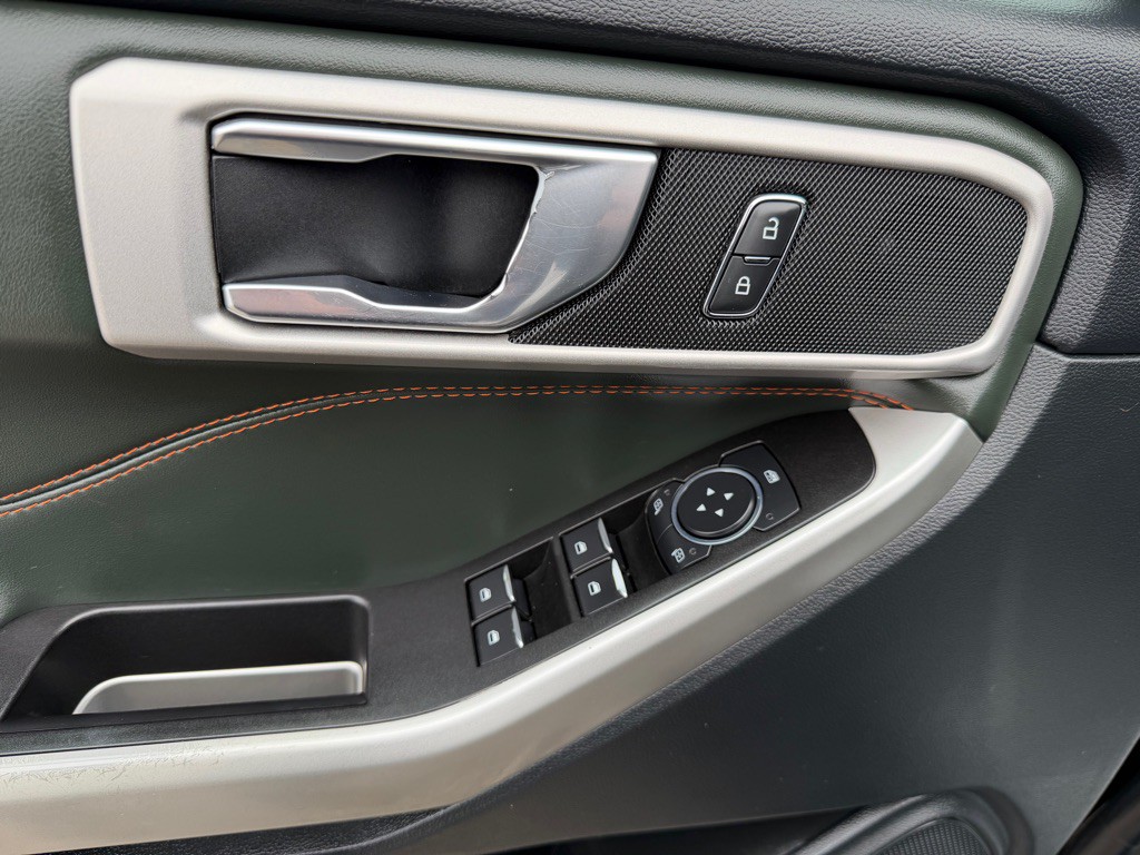 2022 Ford Explorer Image 11