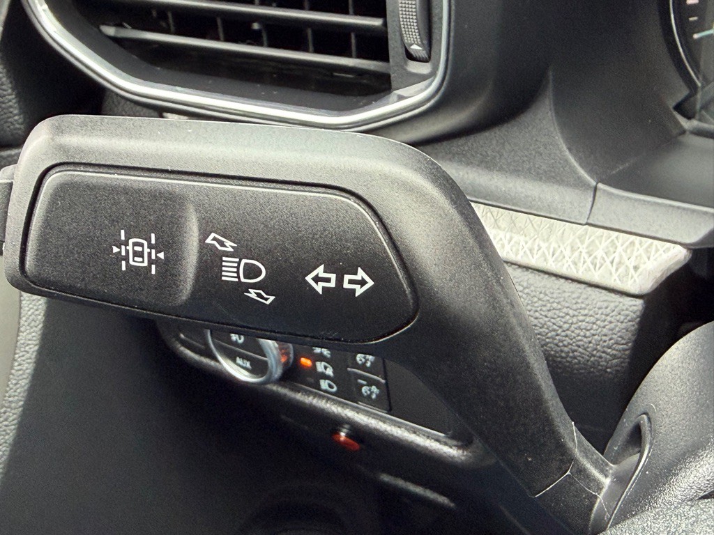 2022 Ford Explorer Image 17