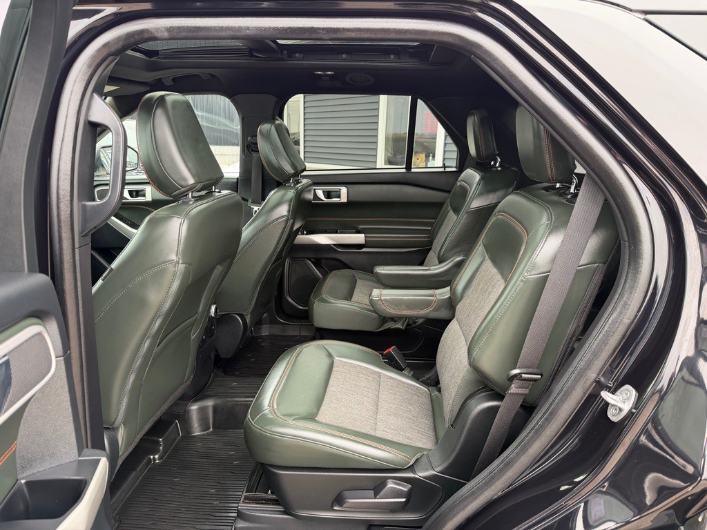 2022 Ford Explorer Image 35