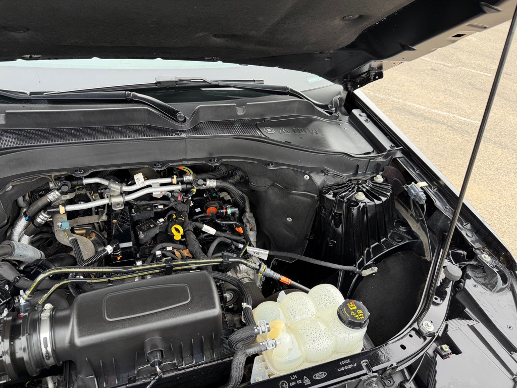 2022 Ford Explorer Image 73