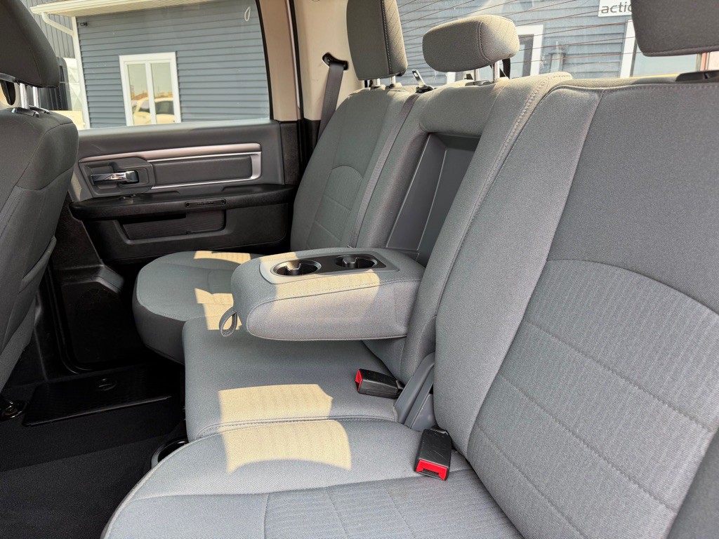 2022 RAM 1500 Image 36