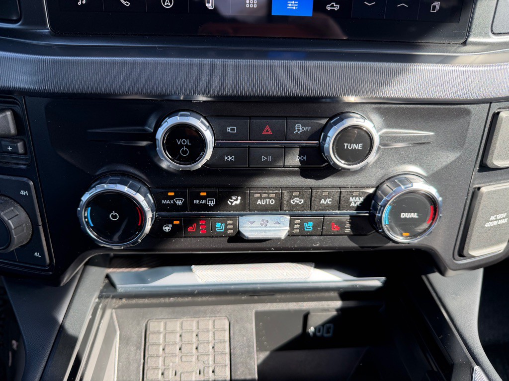 2025 Ford F-350 Image 28