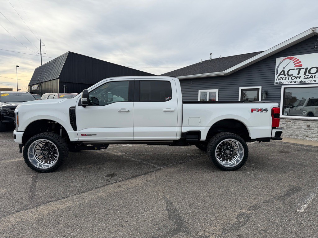 2025 Ford F-350 Image 2