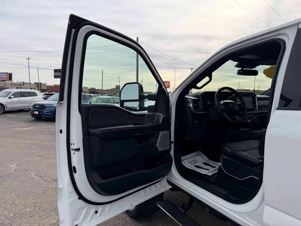 2025 Ford F-350 Image 12