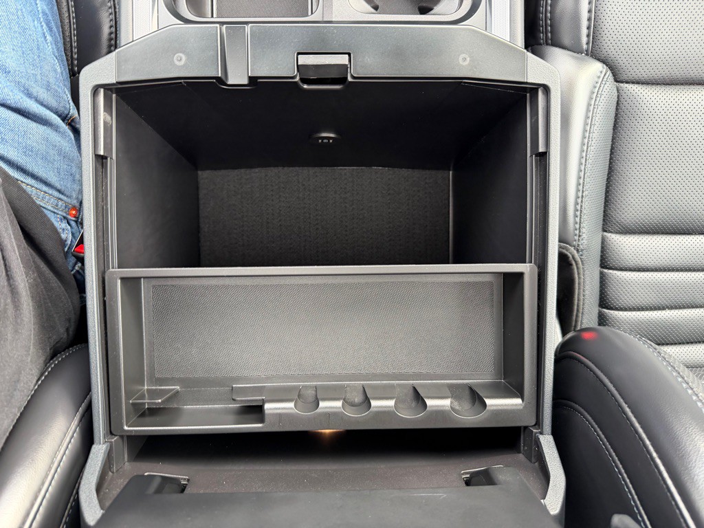 2025 Ford F-350 Image 35