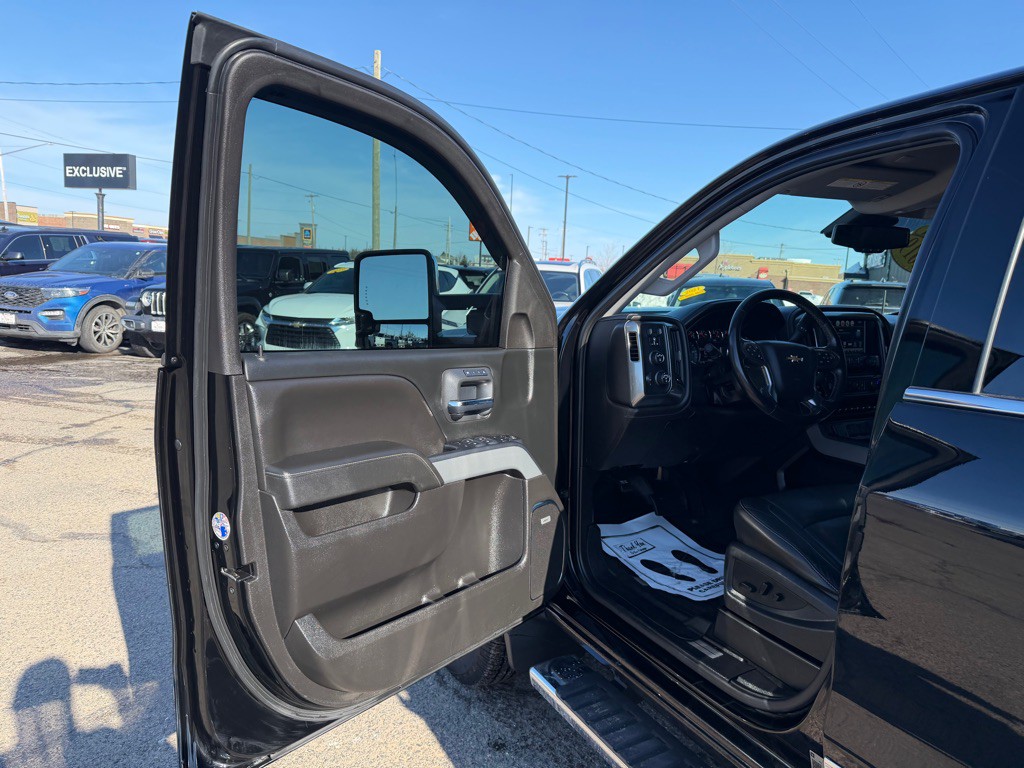 2019 Chevrolet Silverado 1500 Image 12