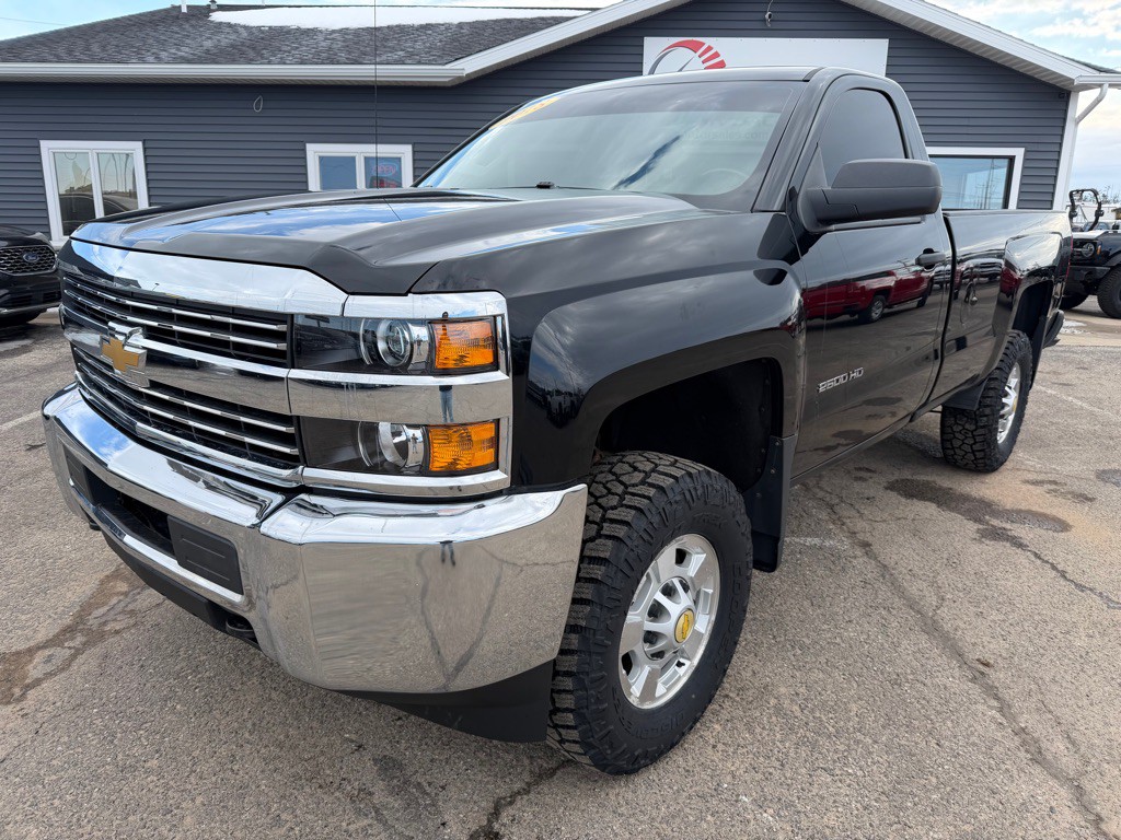 2018 Chevrolet Silverado 1500 Image 1