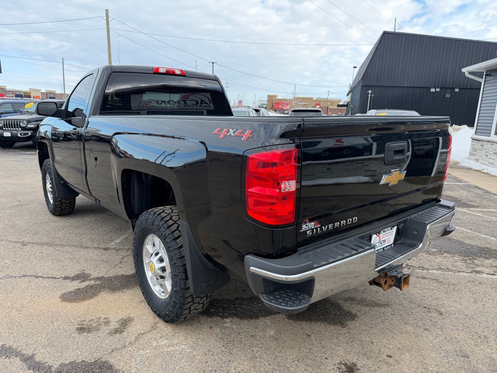 2018 Chevrolet Silverado 1500 Image 3