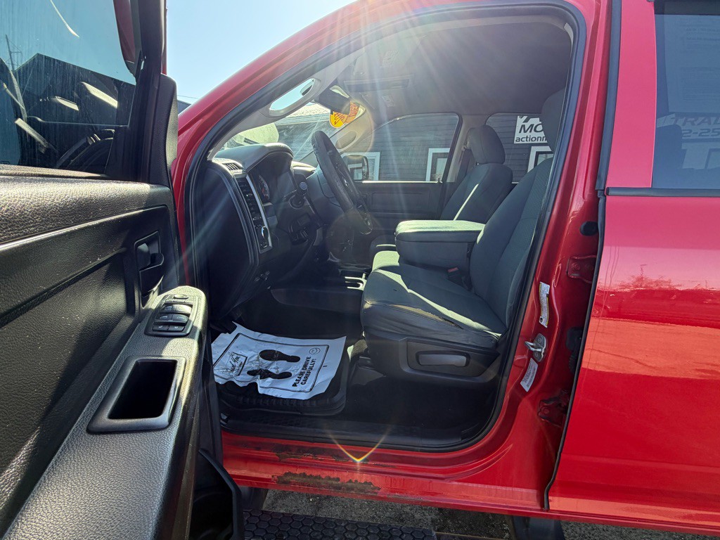 2016 RAM 2500 Image 12
