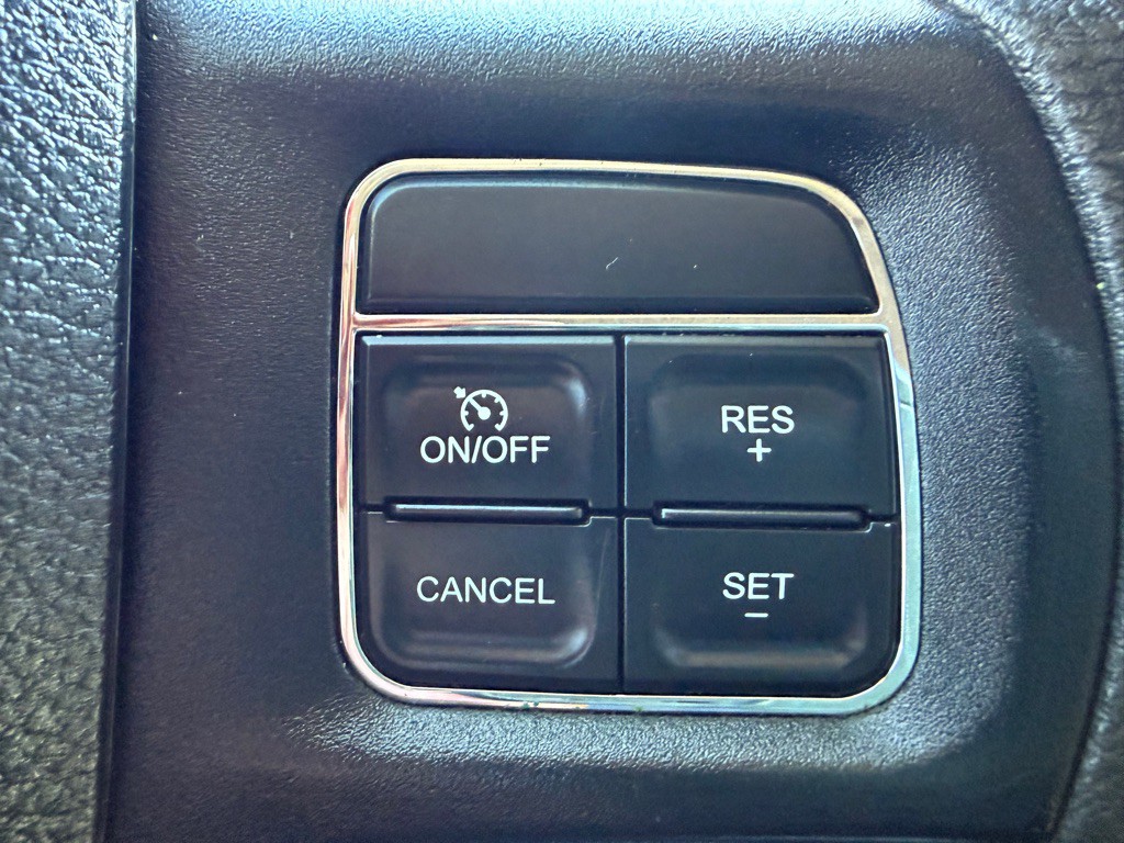 2016 RAM 2500 Image 17
