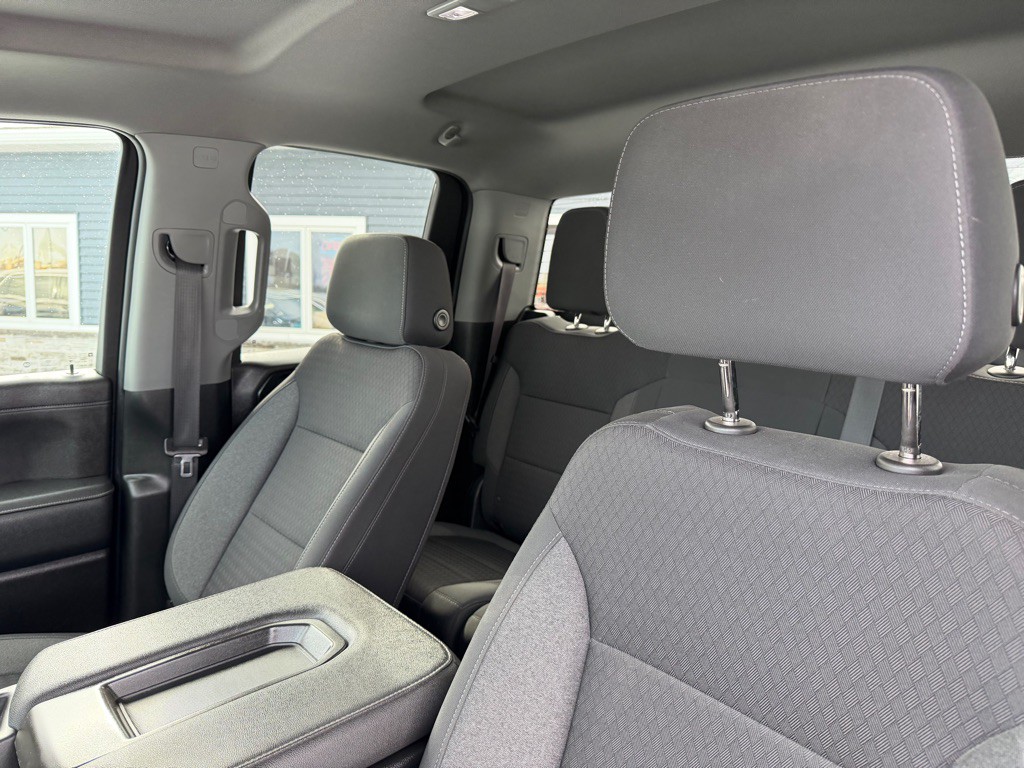 2022 GMC Sierra Image 16