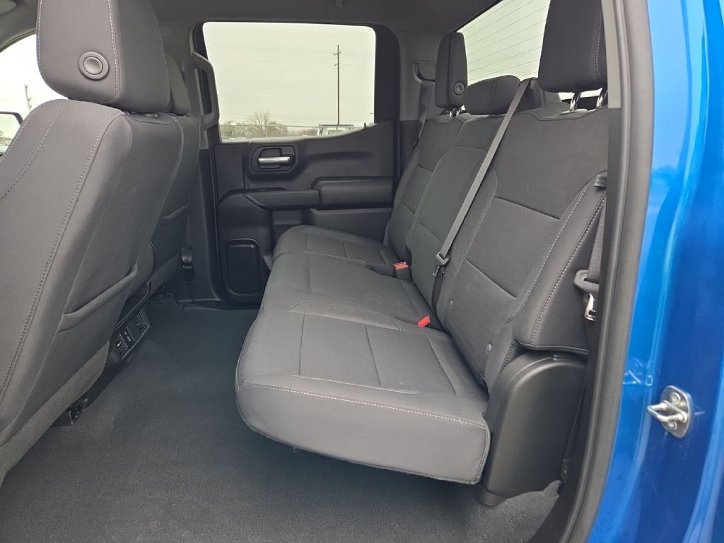 2023 Chevrolet Silverado 1500 Image 6