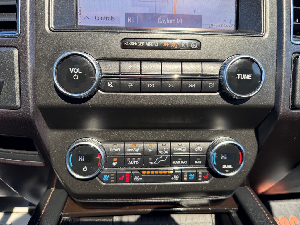 2020 Ford Expedition Image 27