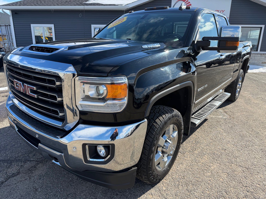 2018 GMC Sierra 2500 Image 1