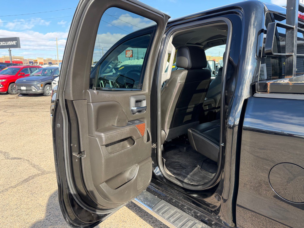 2018 GMC Sierra 2500 Image 39