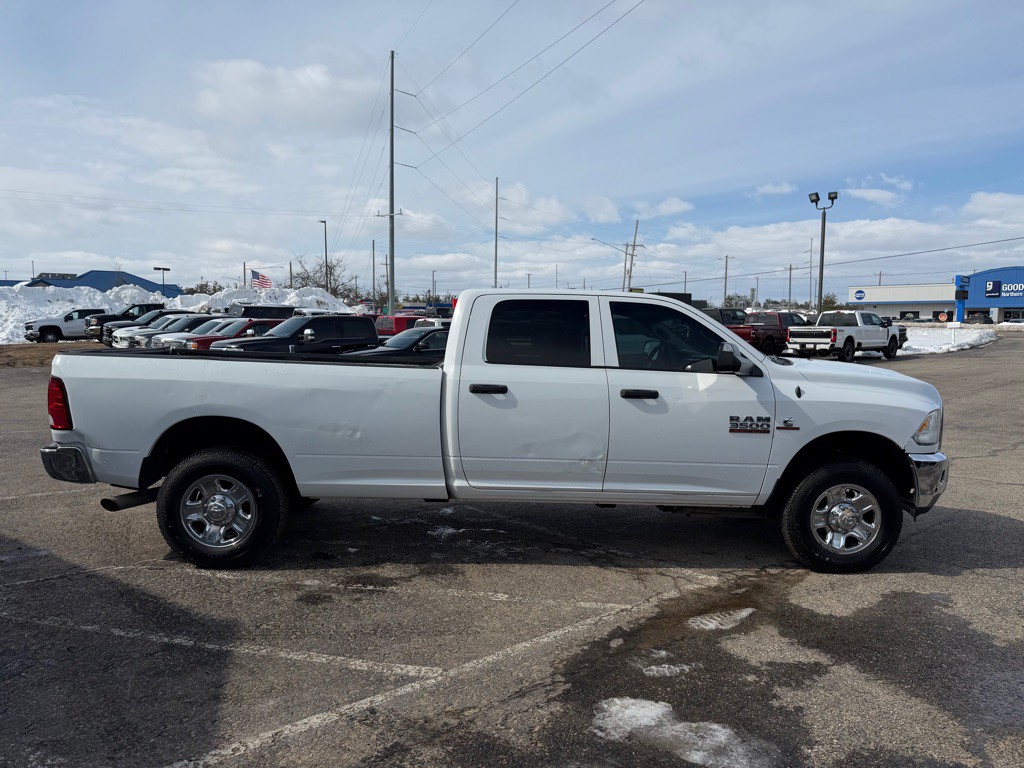 2015 RAM 3500 Image 6