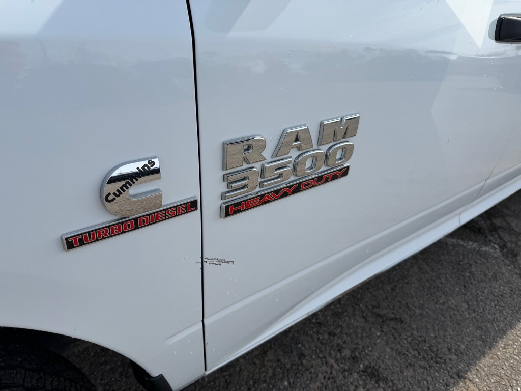 2015 RAM 3500 Image 10