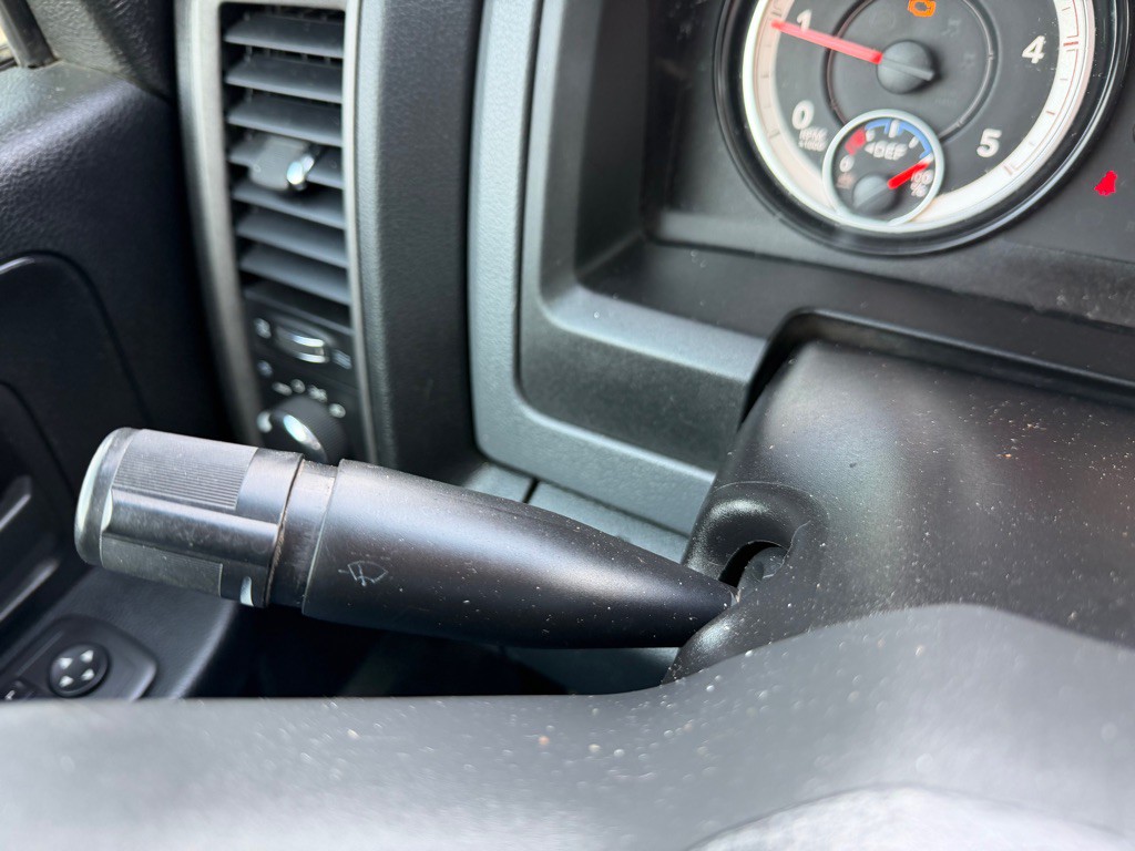 2015 RAM 3500 Image 17