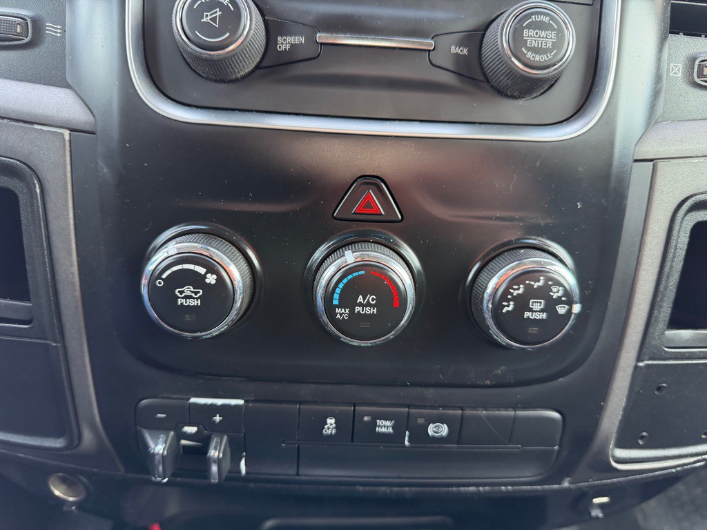 2015 RAM 3500 Image 20