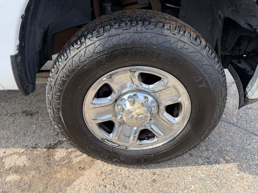 2015 RAM 3500 Image 27