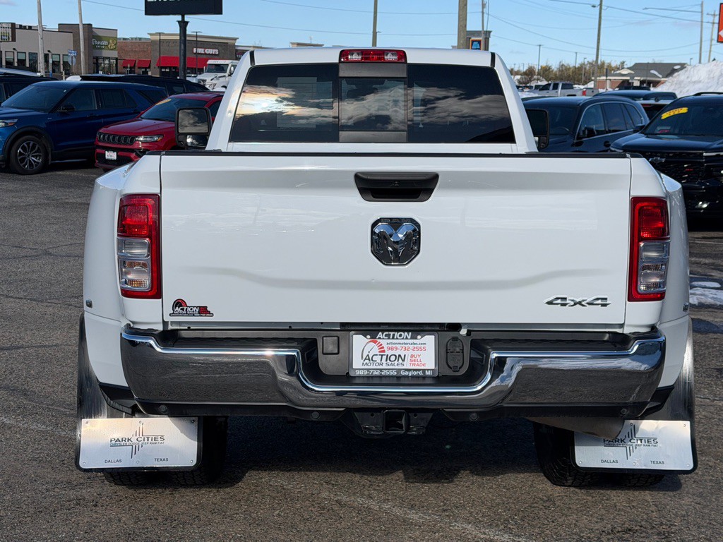 2024 RAM 3500 Image 4