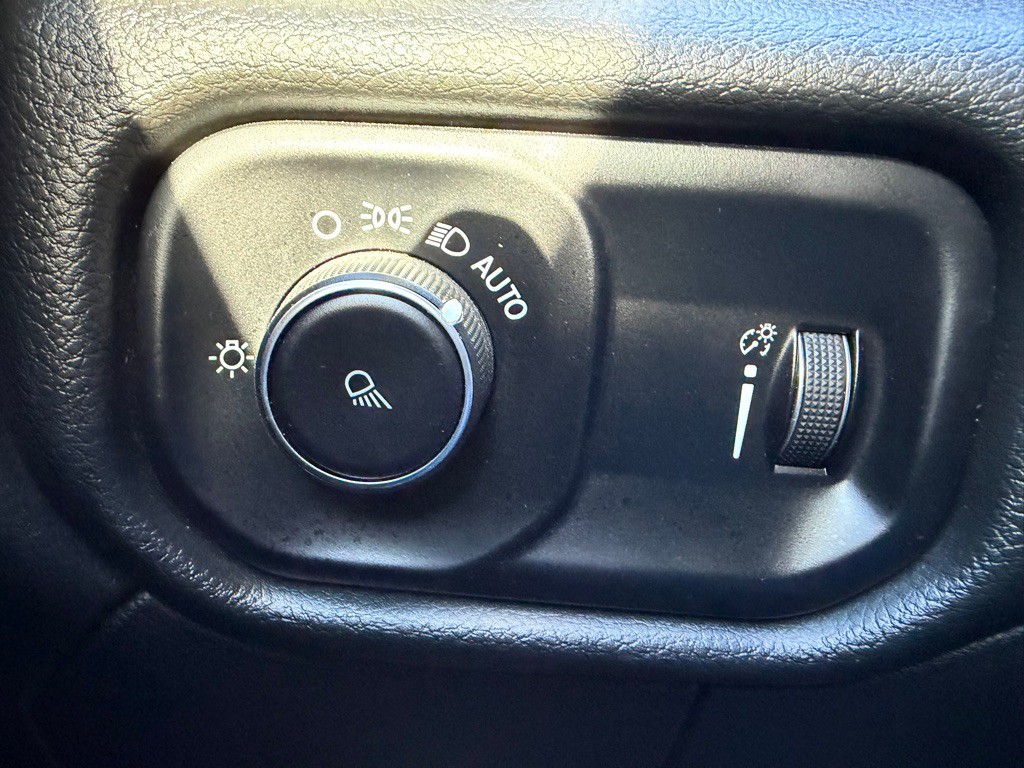 2024 RAM 3500 Image 17