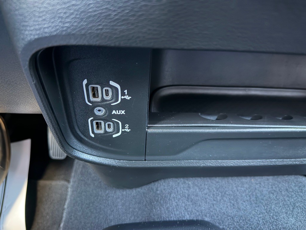 2024 RAM 3500 Image 27