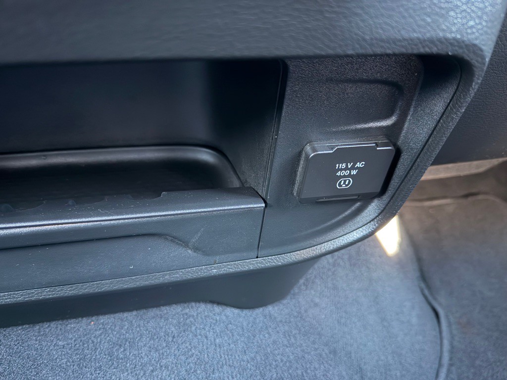 2024 RAM 3500 Image 28