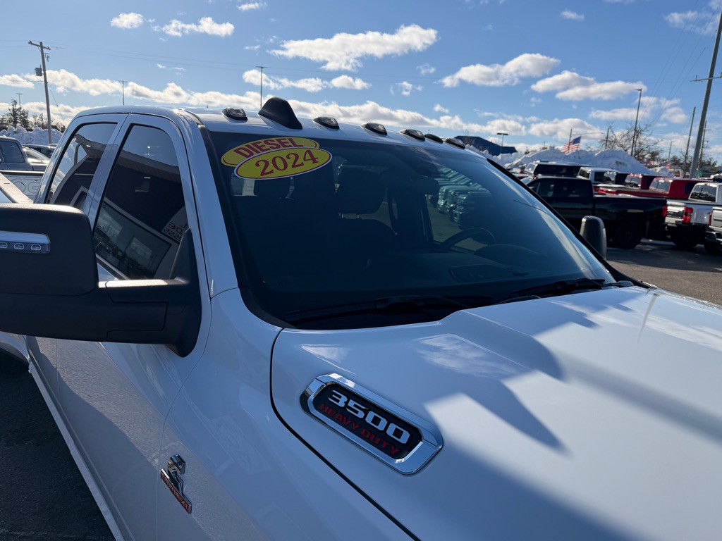 2024 RAM 3500 Image 62